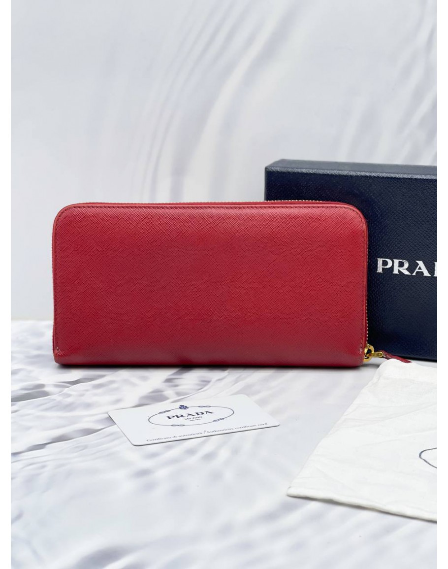 Prada wallet replica on sale